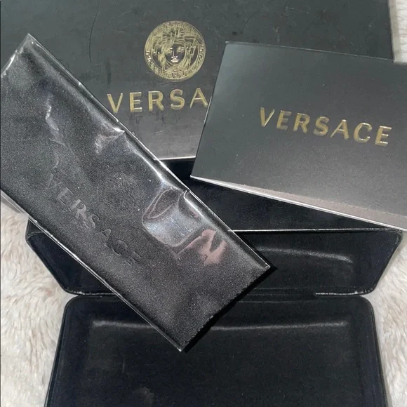 Versace Black Eyewear Case - Picture 3 of 3